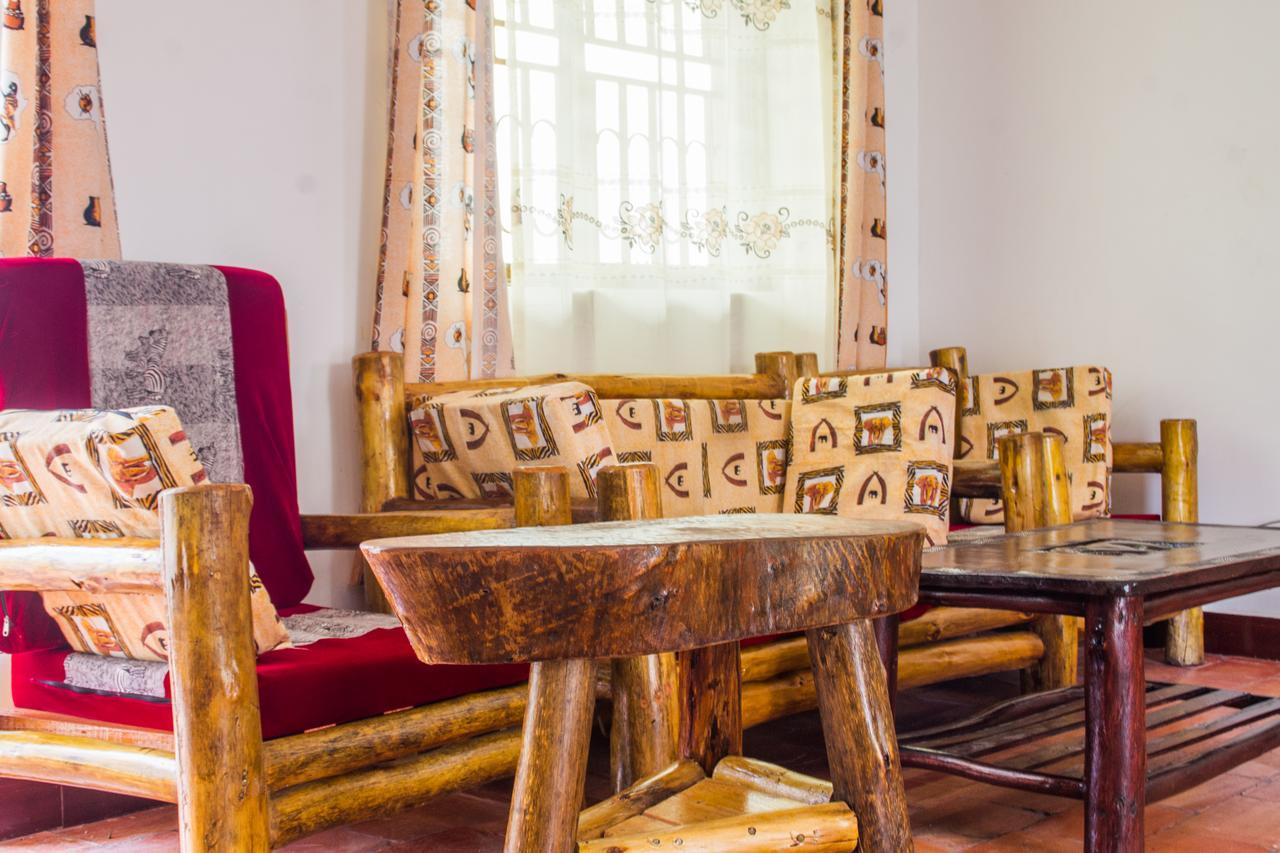 Queen Elizabeth Pvt Lodge Kichwamba Kültér fotó