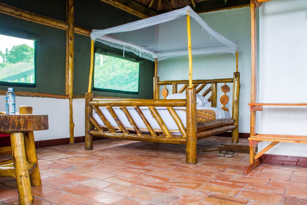 Queen Elizabeth Pvt Lodge Kichwamba Kültér fotó