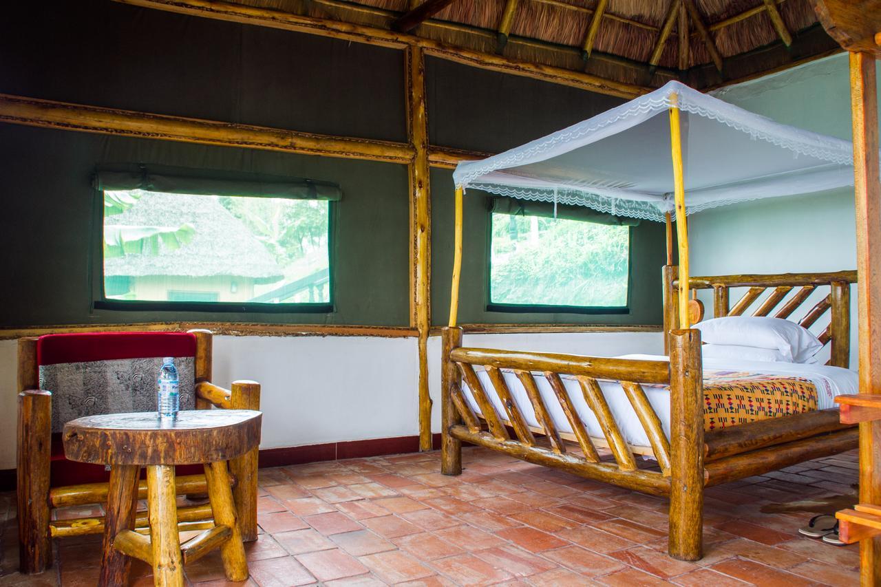 Queen Elizabeth Pvt Lodge Kichwamba Kültér fotó